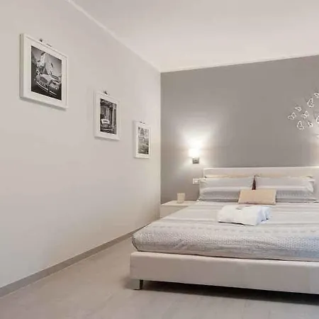 Marcella 4*